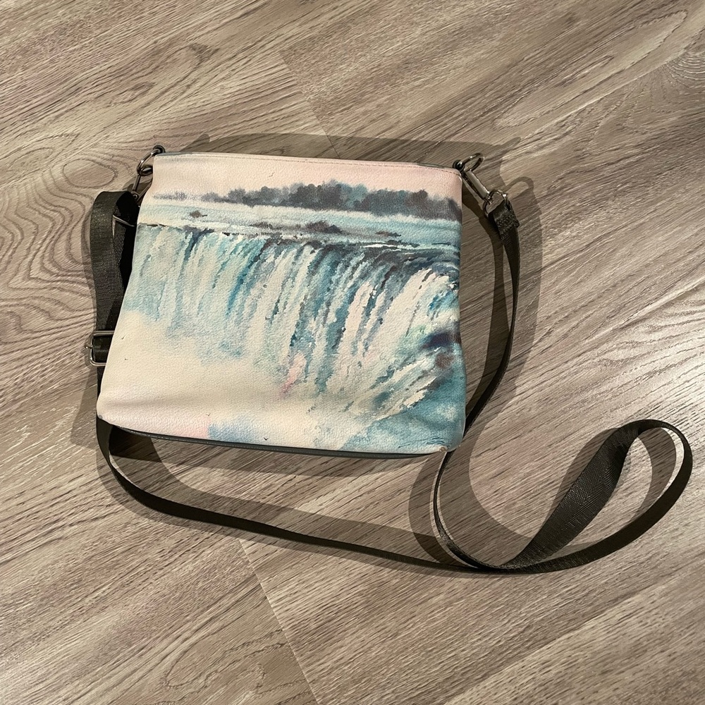 Niagara Falls Crossbody purse